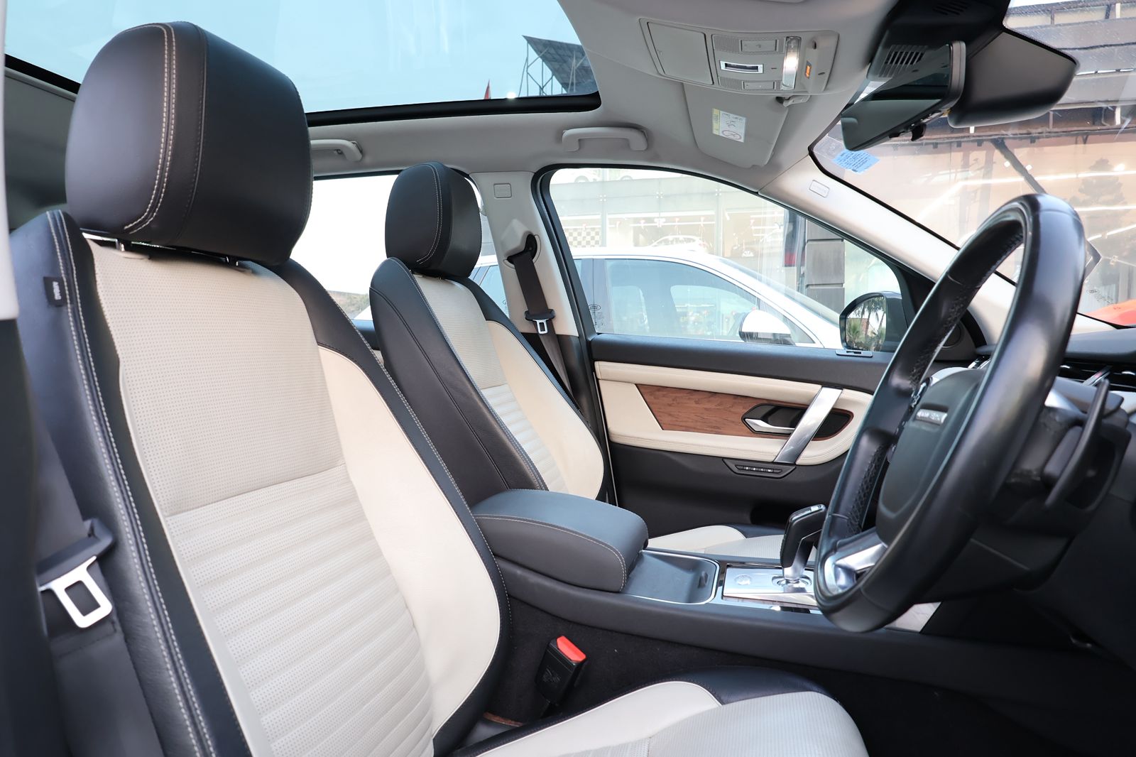 Land Rover Discovery Sport R-Dynamic SE