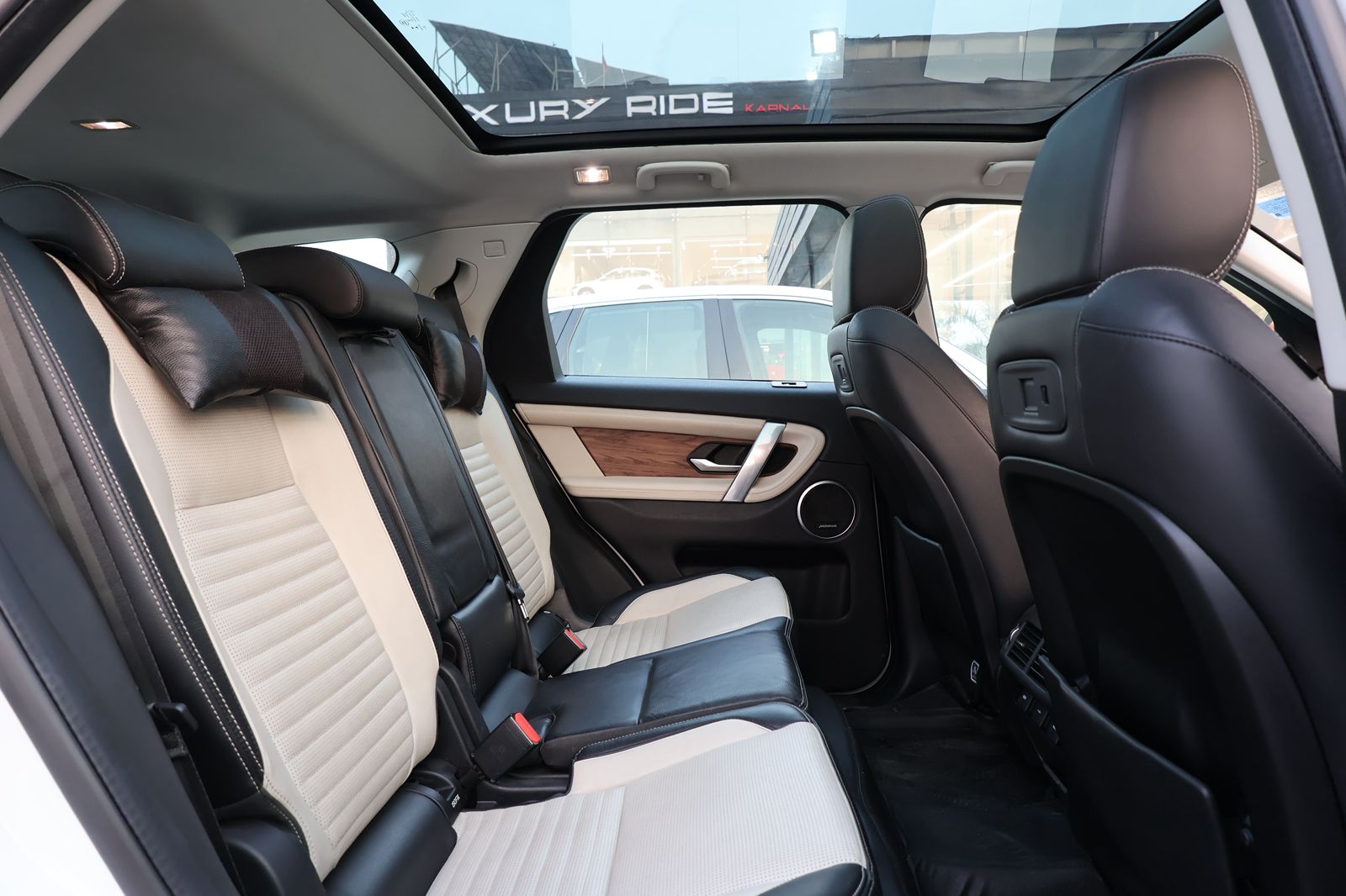 Land Rover Discovery Sport R-Dynamic SE