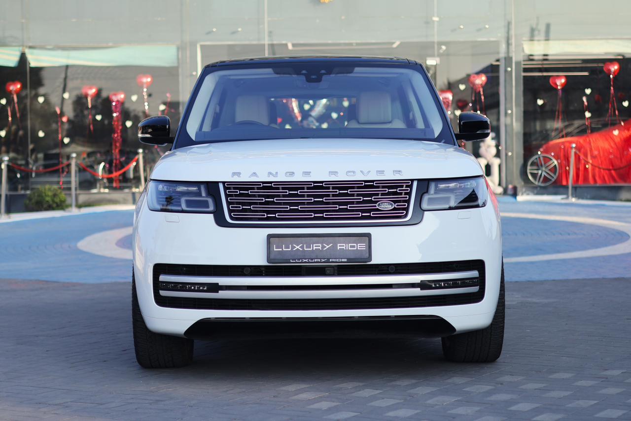 Land Rover Range Rover Vouge 3.0 L LWB