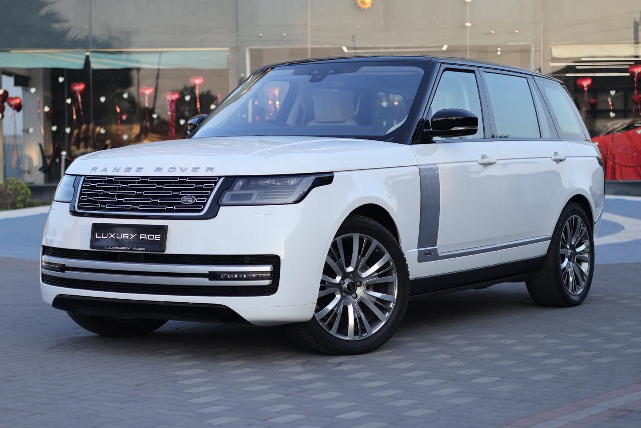 Land Rover Range Rover Vouge 3.0 L LWB