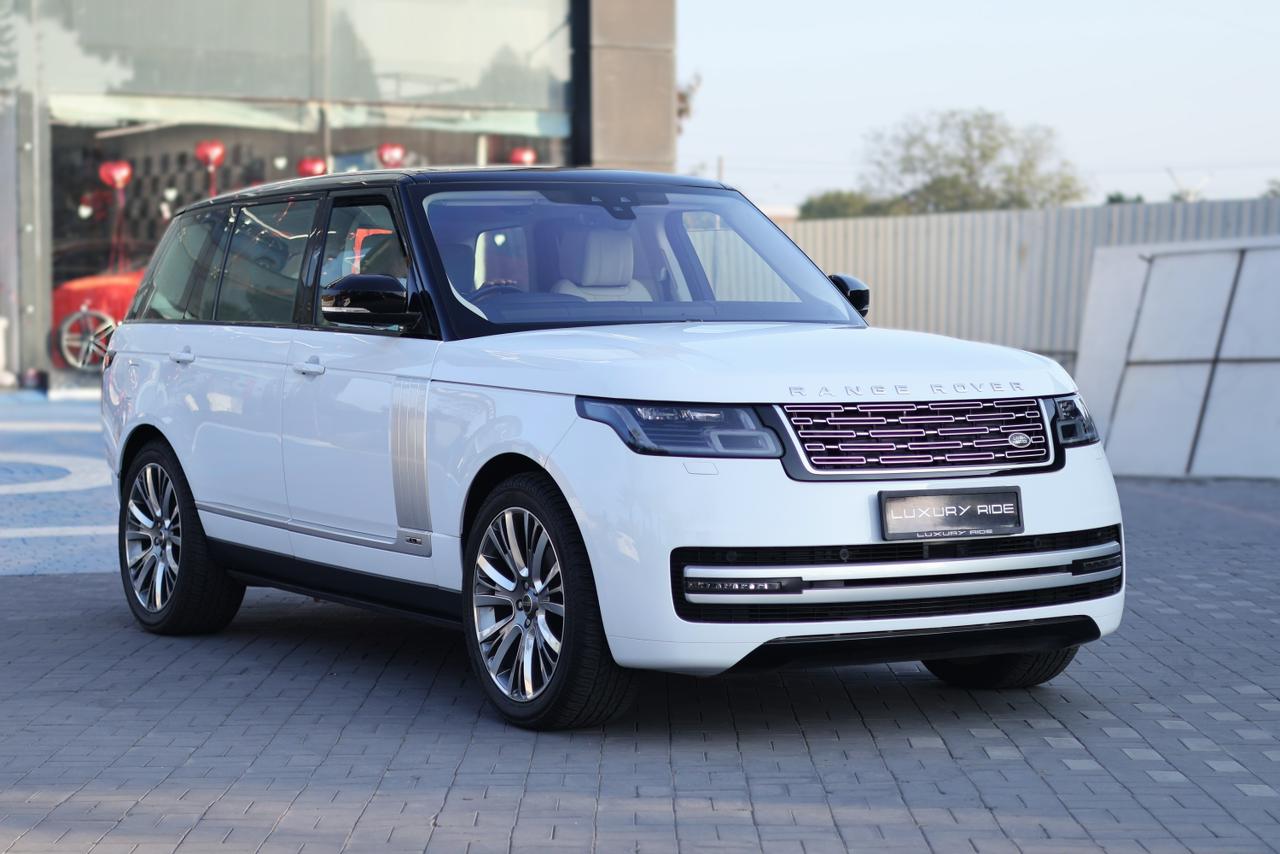 Land Rover Range Rover Vouge 3.0 L LWB