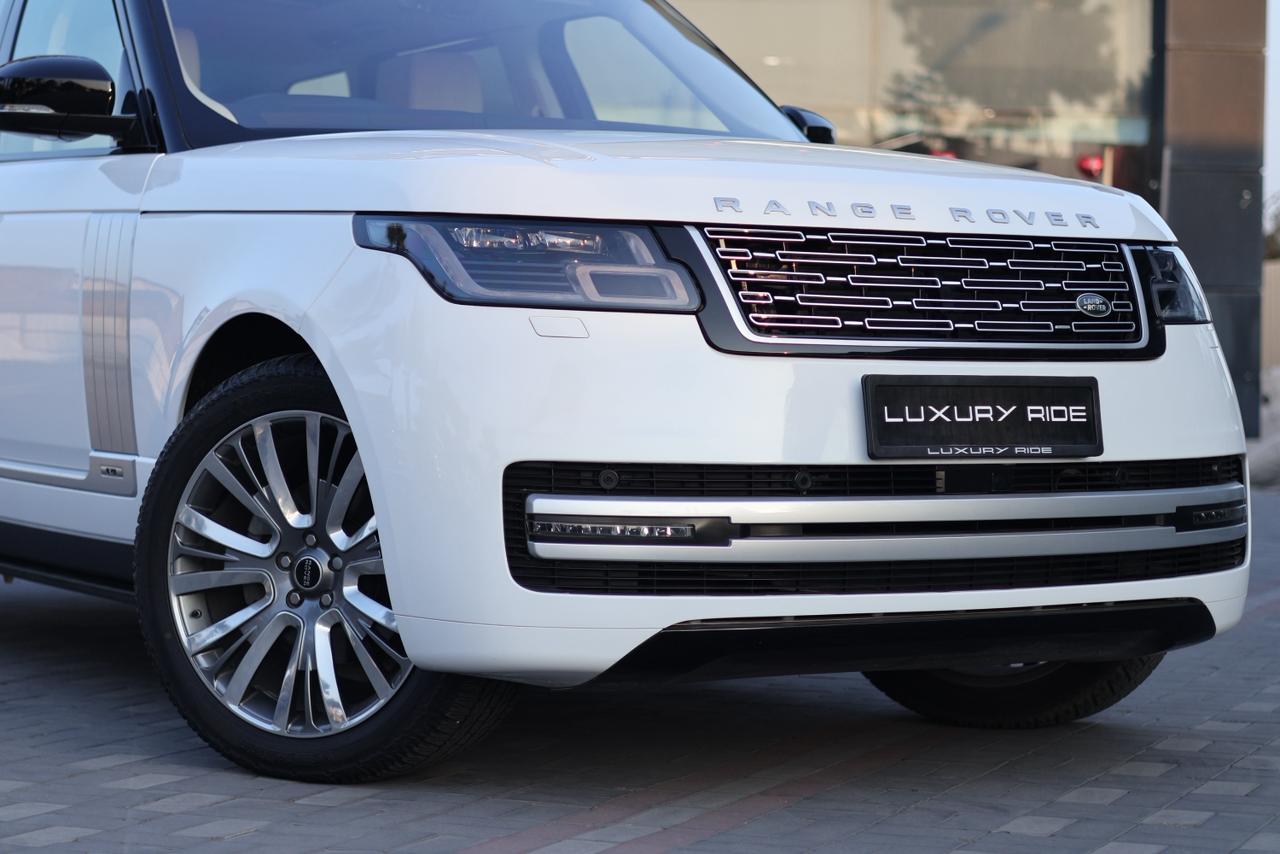 Land Rover Range Rover Vouge 3.0 L LWB