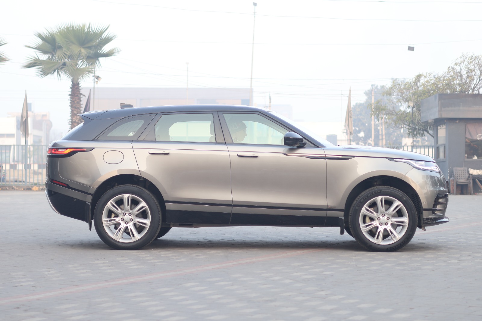 Range Rover Velar 2.0 R Dynamic