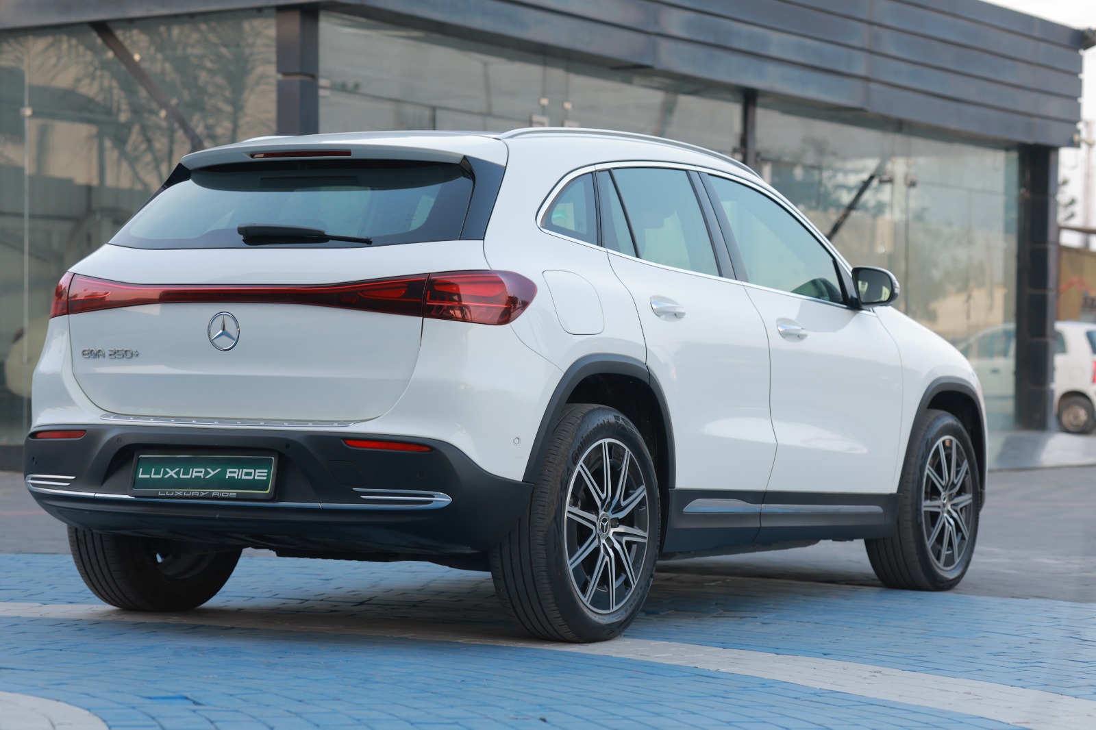 Mercedes-Benz EQA 250 Plus
