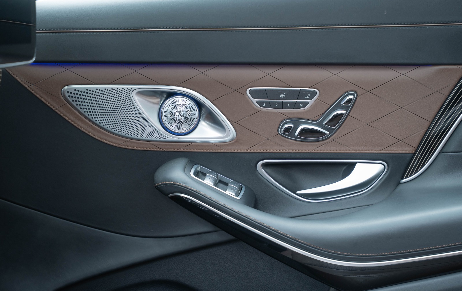 Mercedes-Benz Maybach S-Class S 560