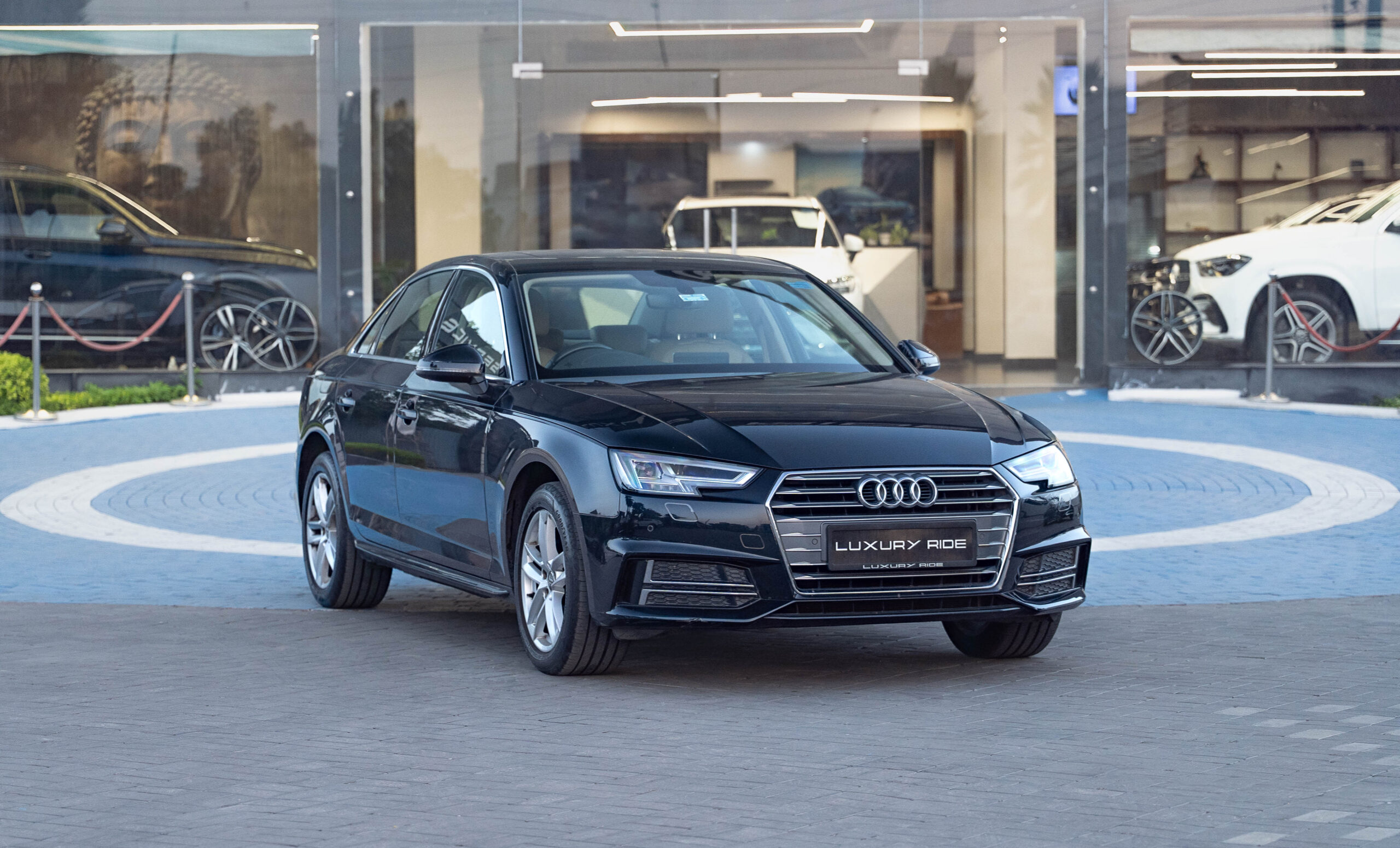 Audi A4 30 TFSI Technology