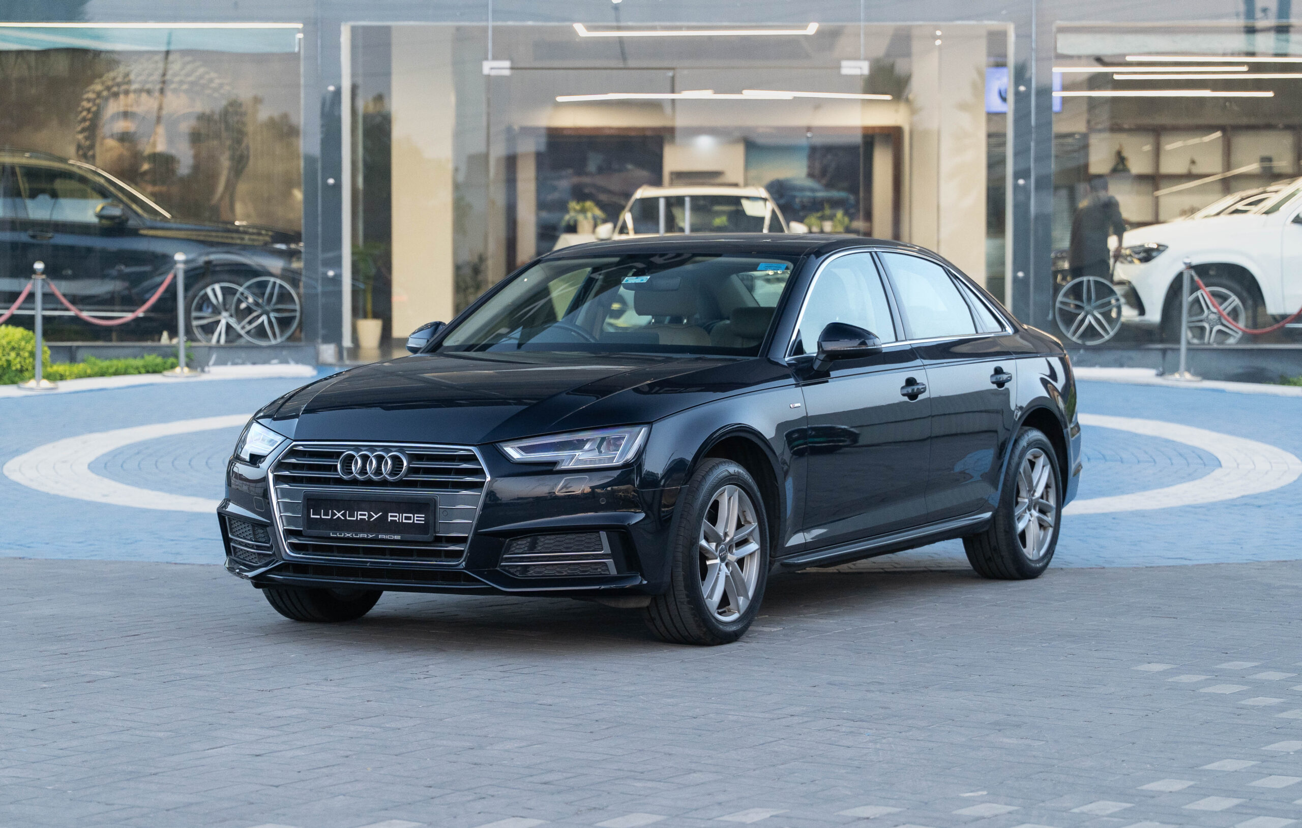 Audi A4 30 TFSI Technology