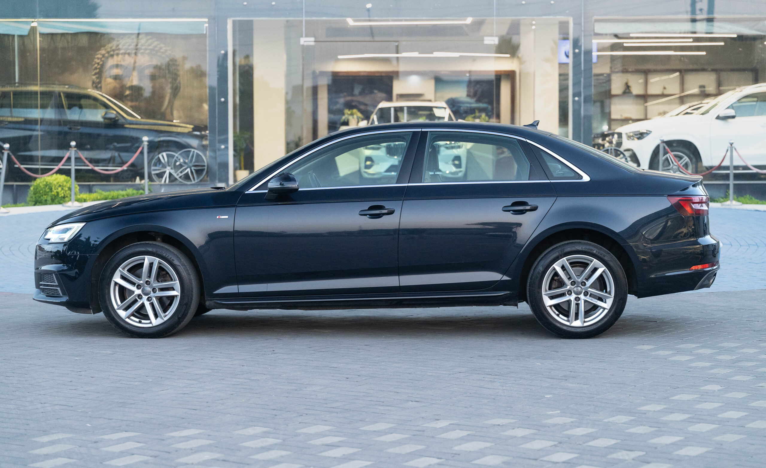 Audi A4 30 TFSI Technology