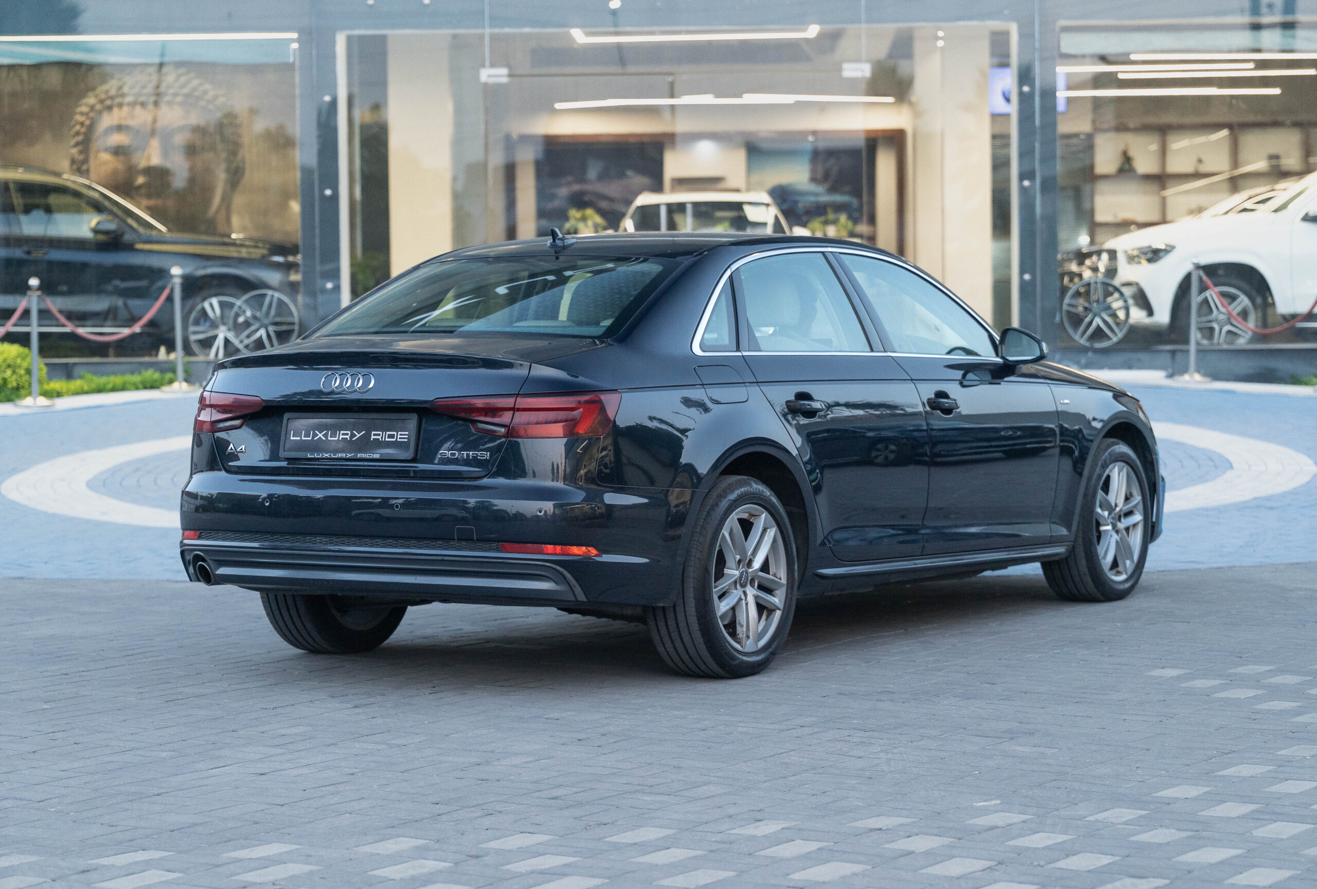 Audi A4 30 TFSI Technology