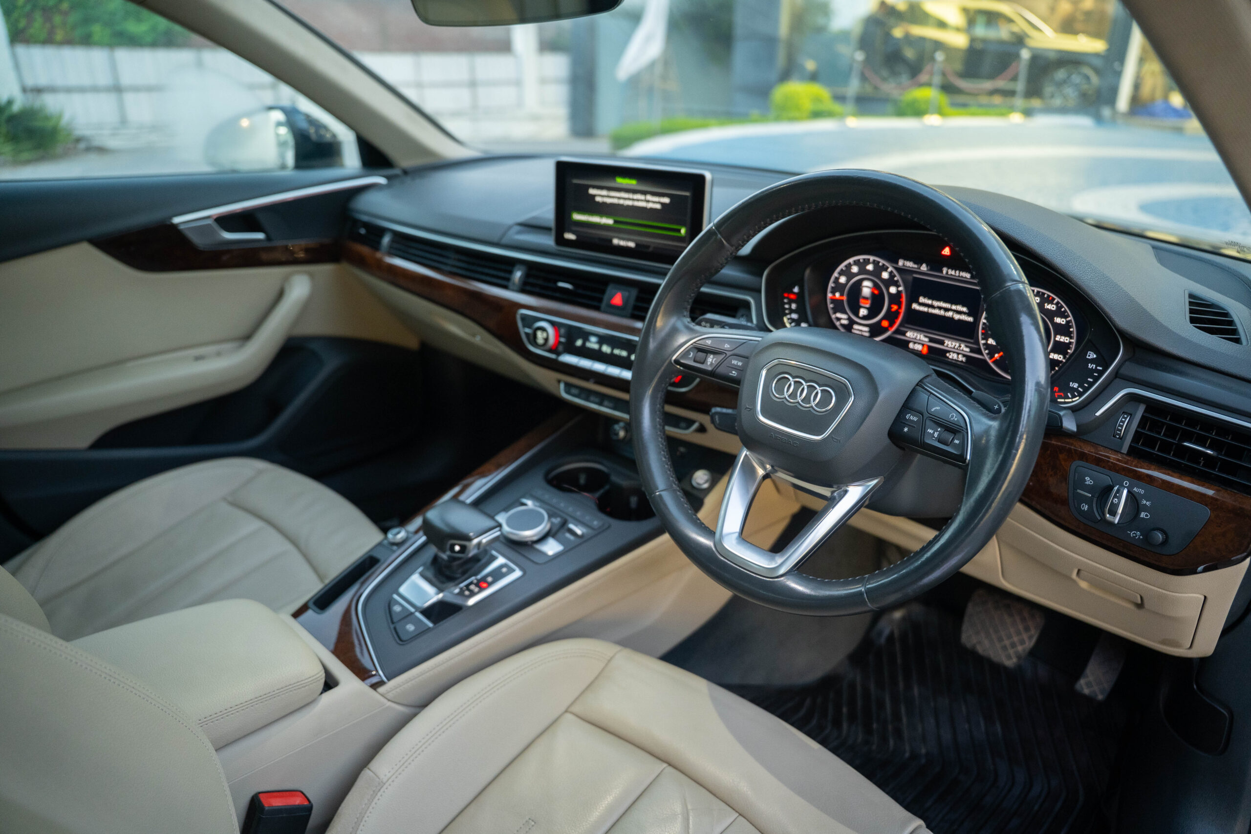 Audi A4 30 TFSI Technology
