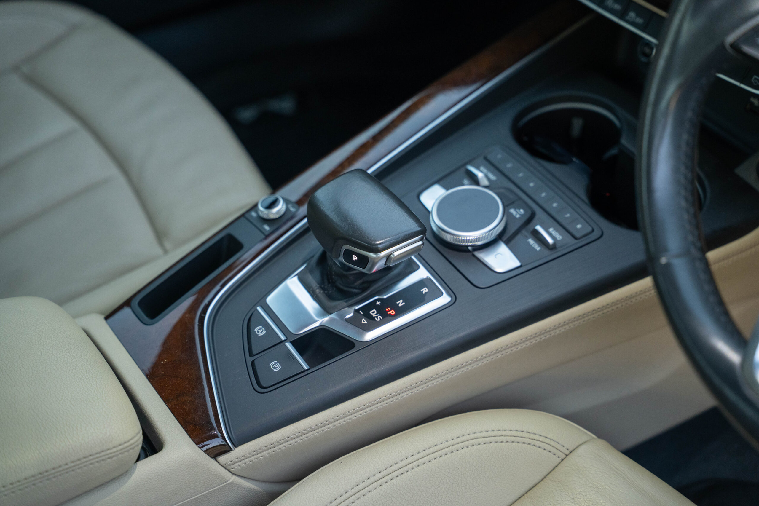 Audi A4 30 TFSI Technology